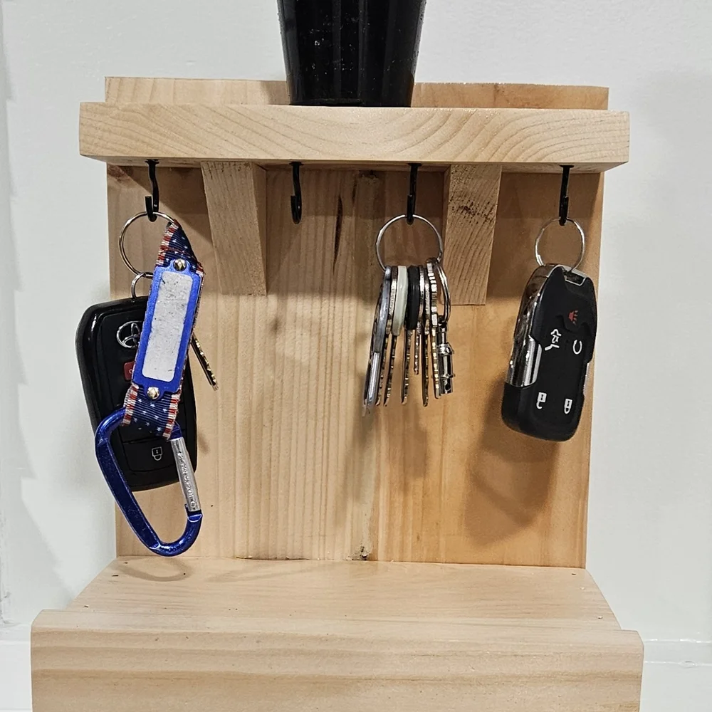 Wooden Wall-Mounted Key Holder